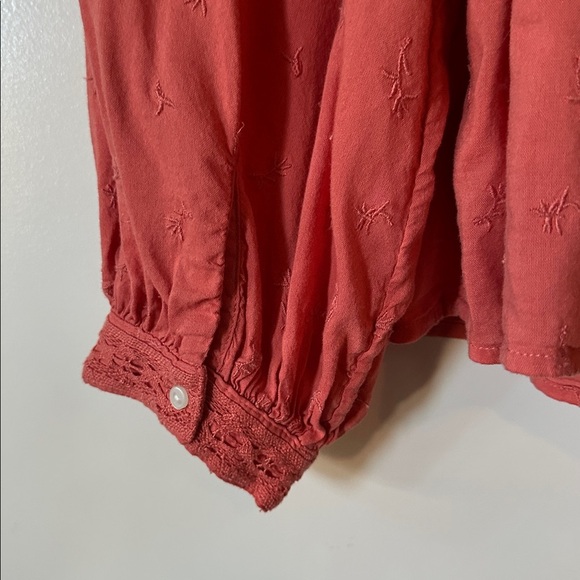 OLD NAVY | Sugar Poppy Color Embroidered Lace Trimmed Cotton Blend Blouse - Picture 10 of 16